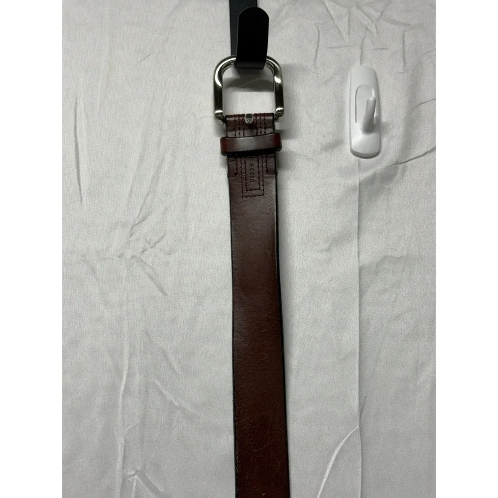 Fossil Genuine Leather Brown Belt Size 42 / 105 Silver Buckle Classic Casual Men